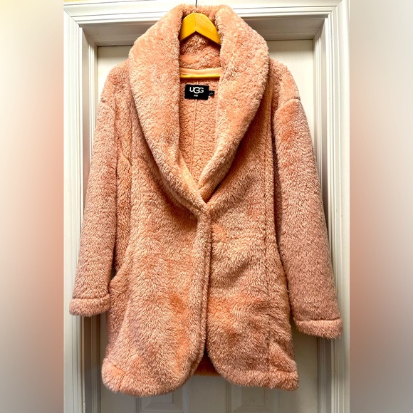 UGG Annona Sherpa Pink Travel Cardigan, Size Small EXCELLENT CONDITION